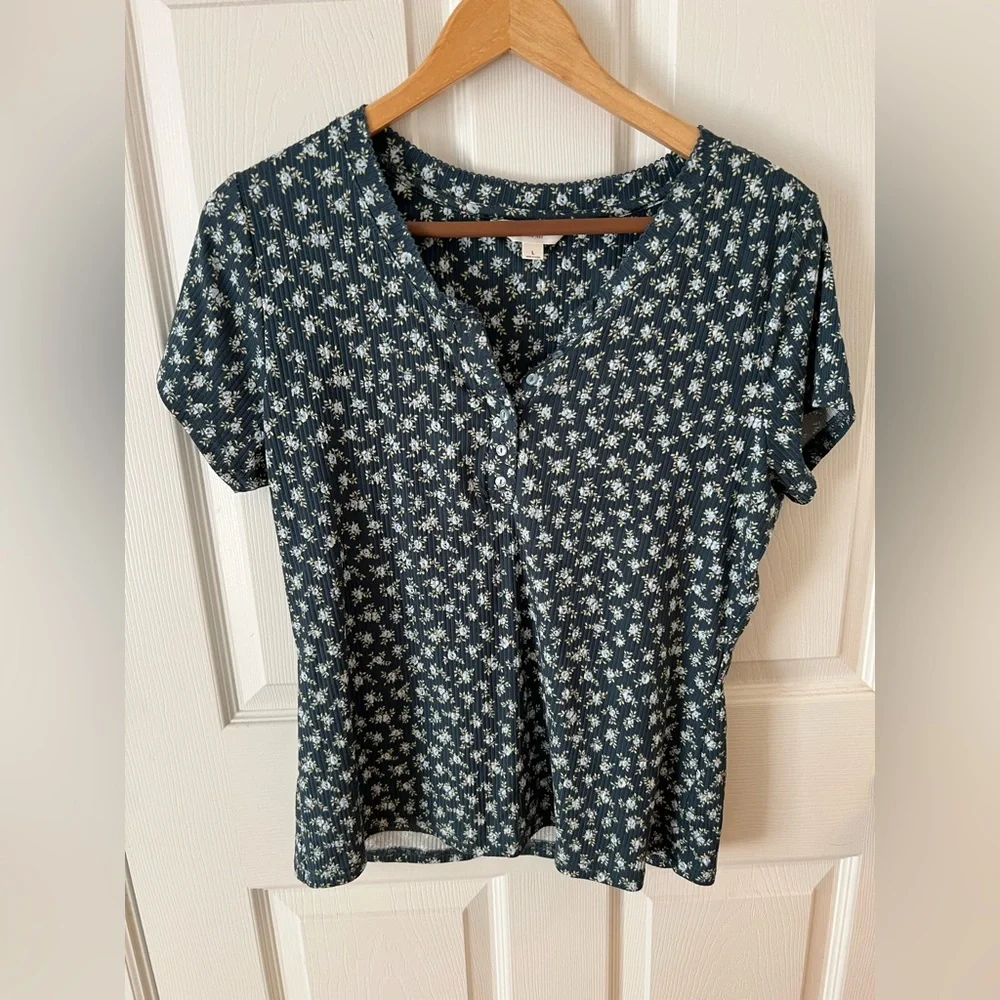 Laura Ashley floral cottagecore Soft Short Sleeve Top/Shorts Pajama Set Sz: L - Picture 2 of 16